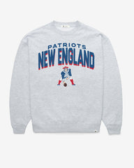 NEW ENGLAND PATRIOTS HISTORIC CAMPUS ARCH CLOUD '47 OVERSIZED CREW WOMENS